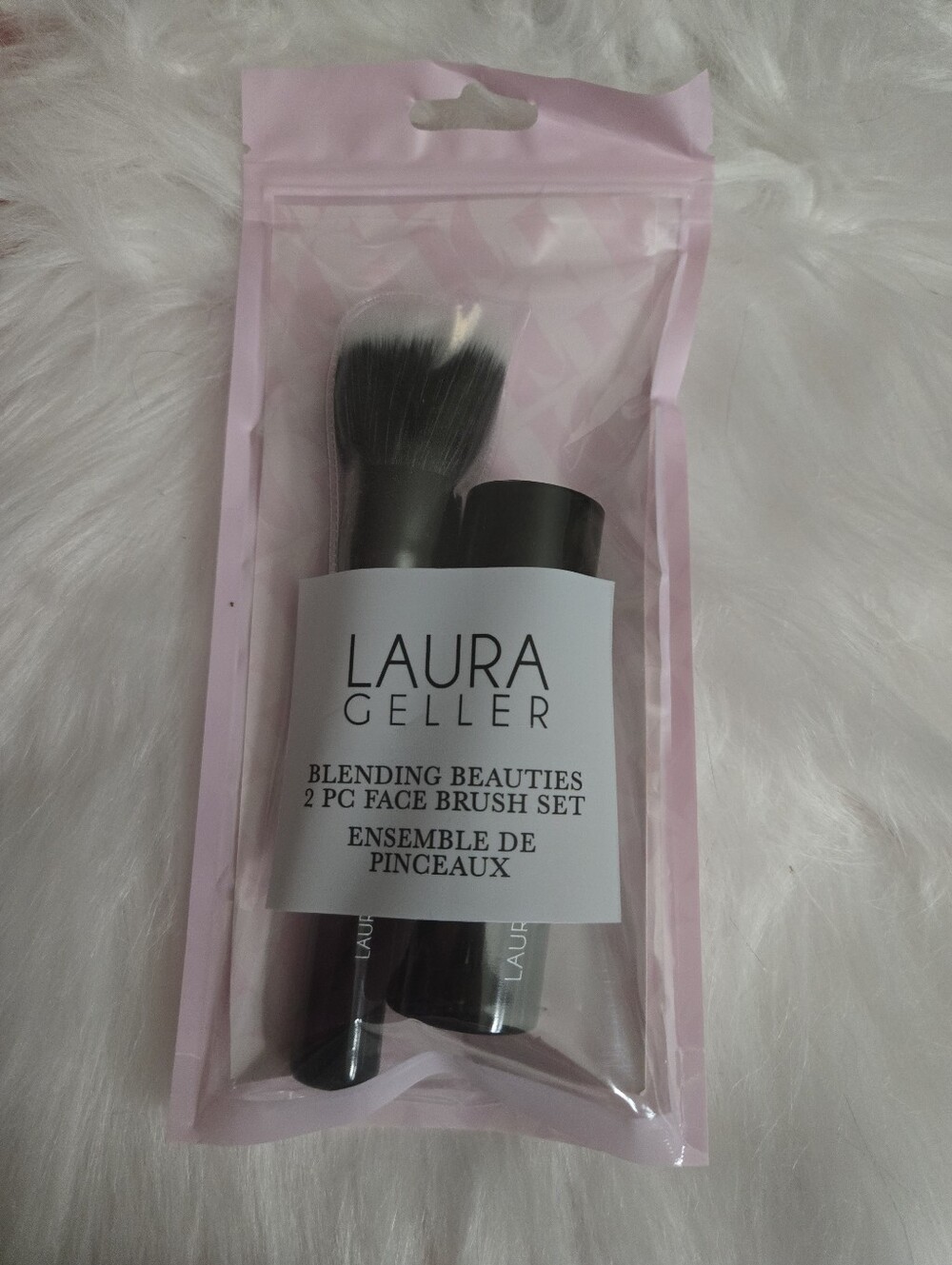 Laura Geller Blending Beauties 2 PC Face Brush Set. Brand New